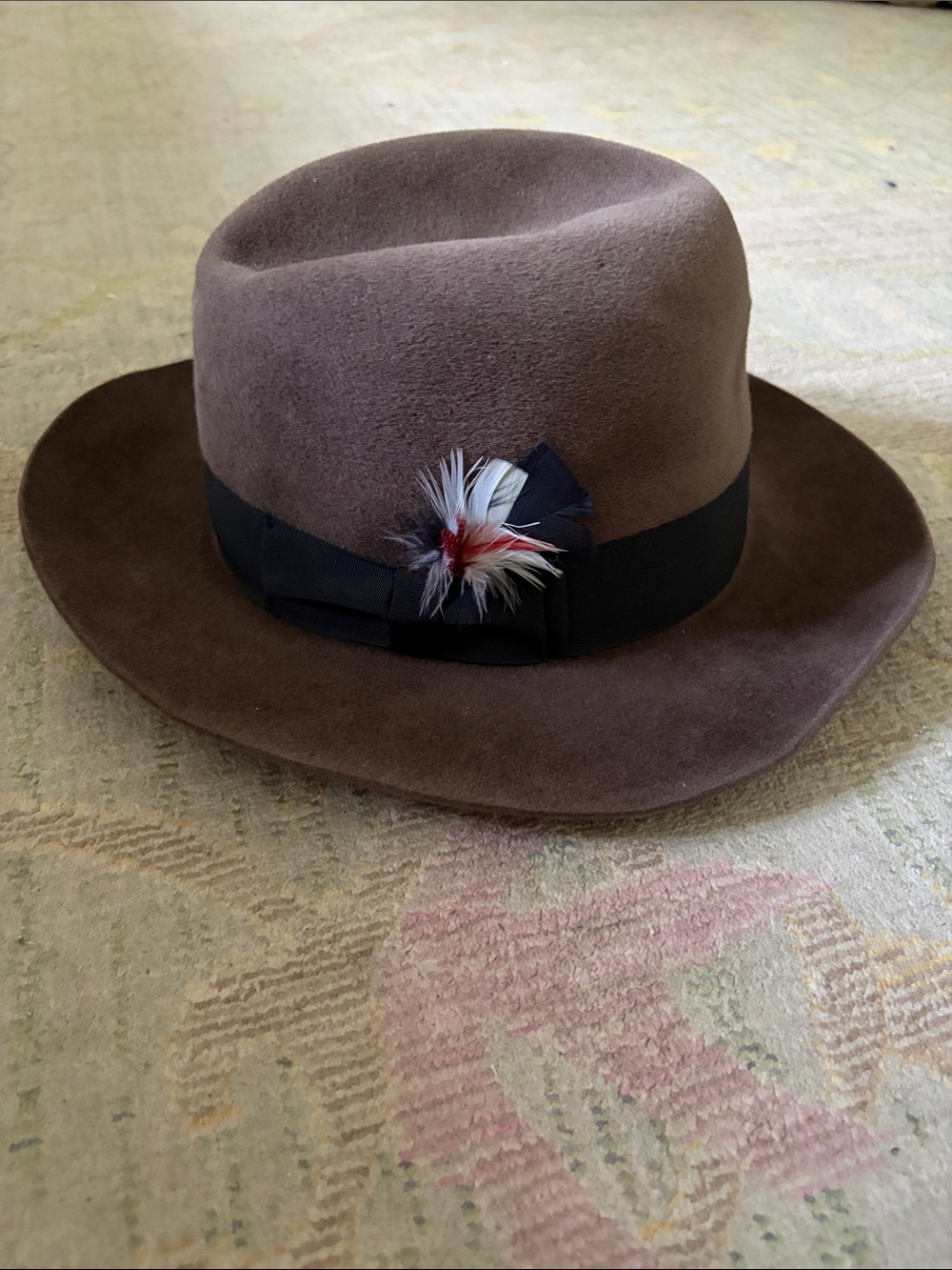 Vintage Chavez gold label Beaver Hat